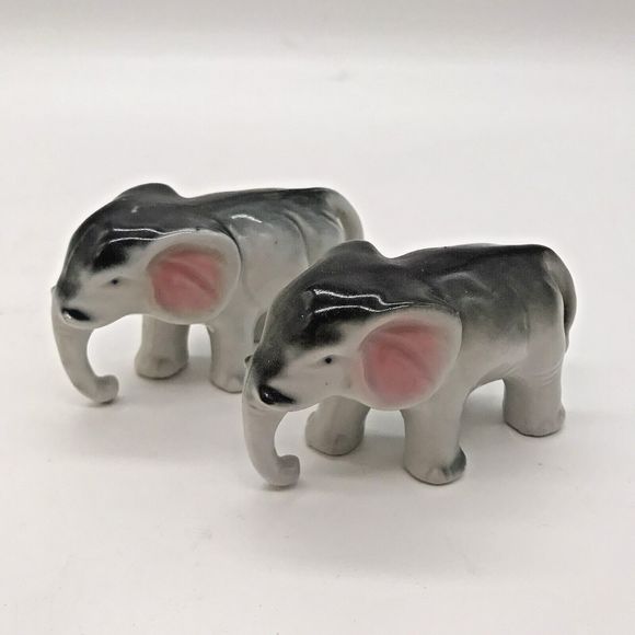 Vintage Pair (2) of Miniature Ceramic Gray & White Elephant Figurines Japan - Picture 2 of 8